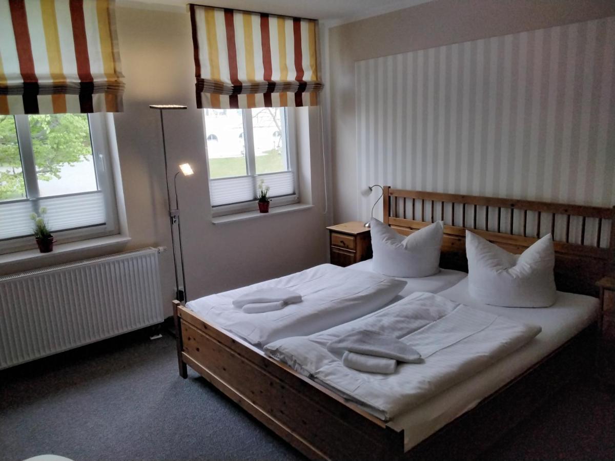 Hotel Am Weinbergschloss Waren  Kültér fotó