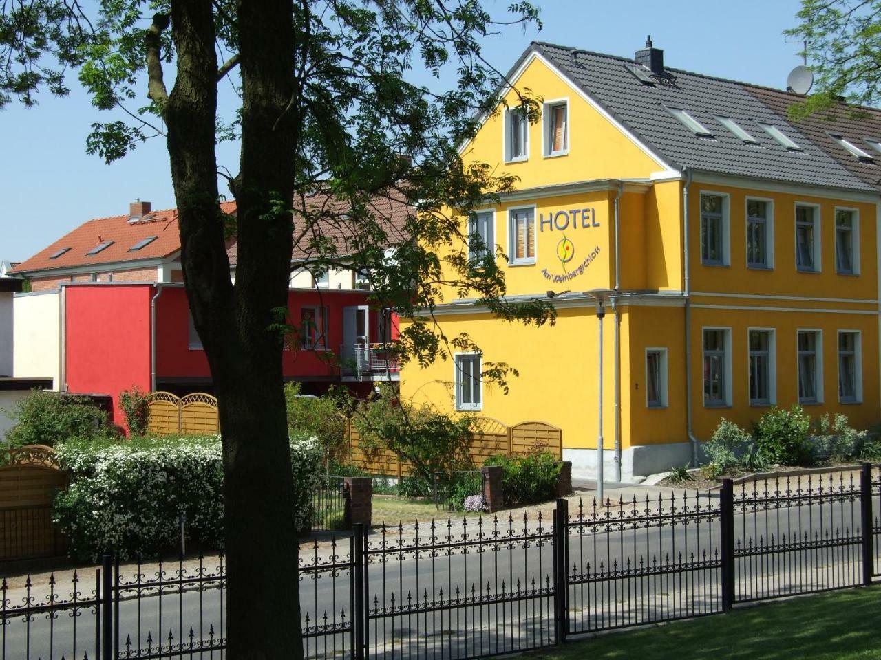 Hotel Am Weinbergschloss Waren  Kültér fotó